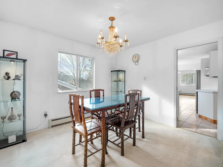 8237 Montcalm Street, Vancouver, BC, V6P 4P4 - 6