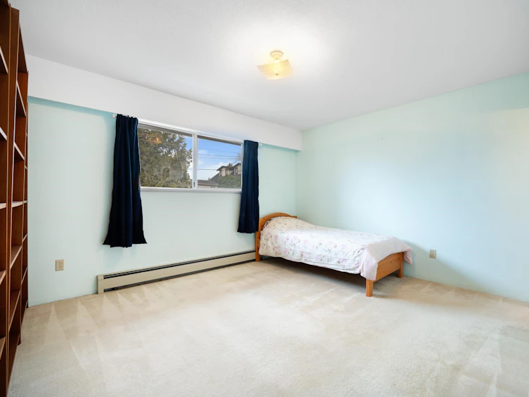 8237 Montcalm Street, Vancouver, BC, V6P 4P4 - 14