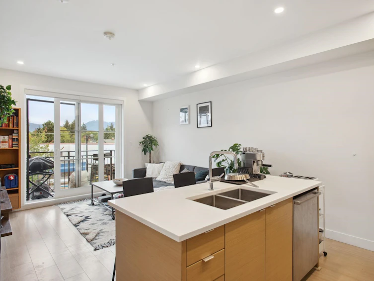 309-2528 Collingwood Street, Vancouver, BC, V6R 0C1 - 3