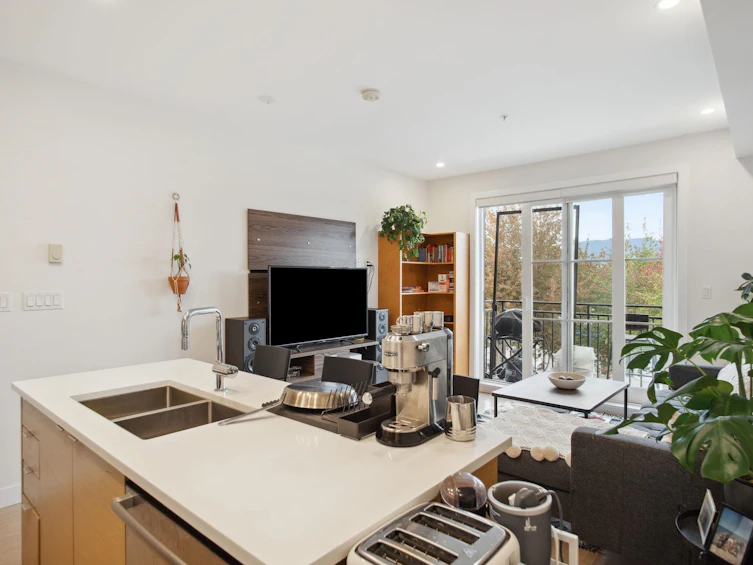 309-2528 Collingwood Street, Vancouver, BC, V6R 0C1 - 4