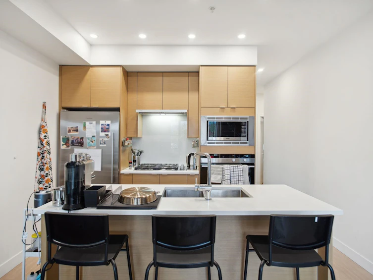 309-2528 Collingwood Street, Vancouver, BC, V6R 0C1 - 2