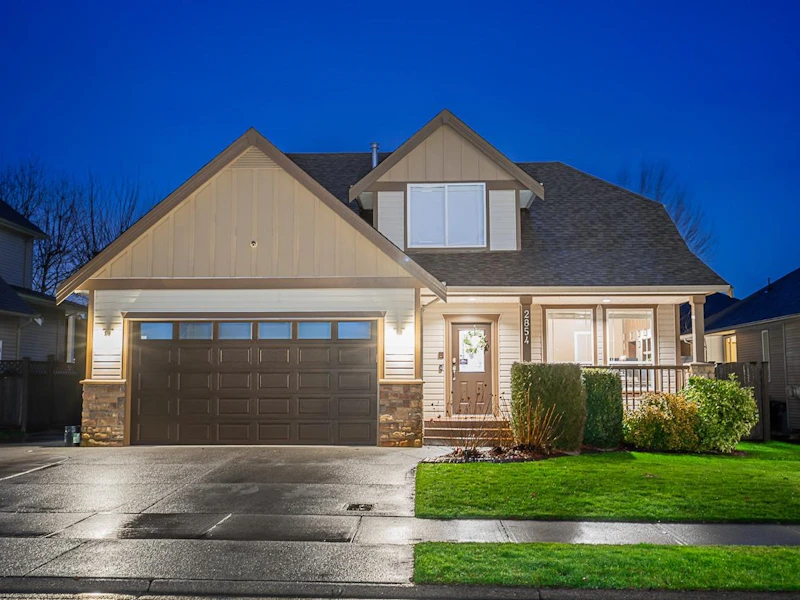 2854 Shuttle Street, Abbotsford BC V4X 2S1