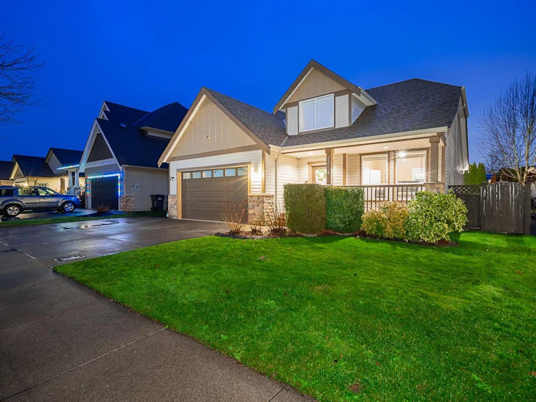 2854 Shuttle Street, Abbotsford, BC, V4X 2S1 - 3