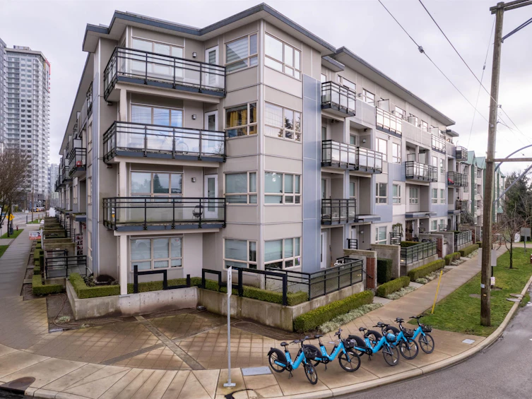 418-13228 Old Yale Road, Surrey, BC, V3T 0K3