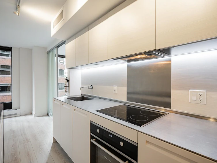 606-1133 Hornby Street, Vancouver, BC, V6Z 1W1 - 7