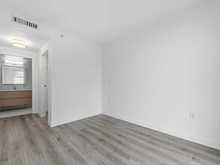 602-8188 Fraser Street, Vancouver, BC, V6K 2G2 - 15