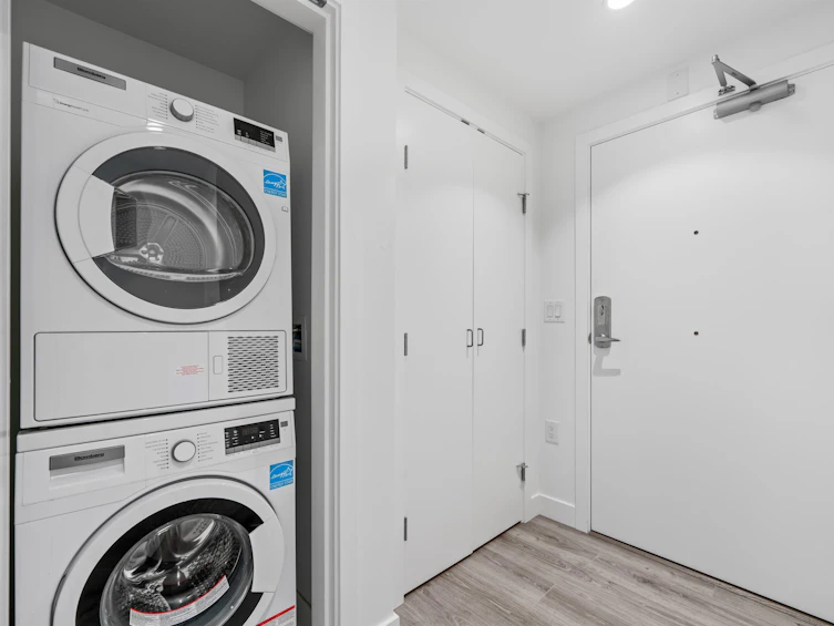 602-8188 Fraser Street, Vancouver, BC, V6K 2G2 - 17