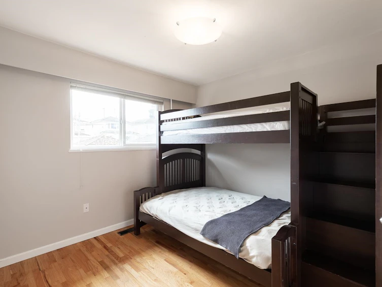 2824 E 44th Avenue, Vancouver, BC, V5R 3A6 - 18