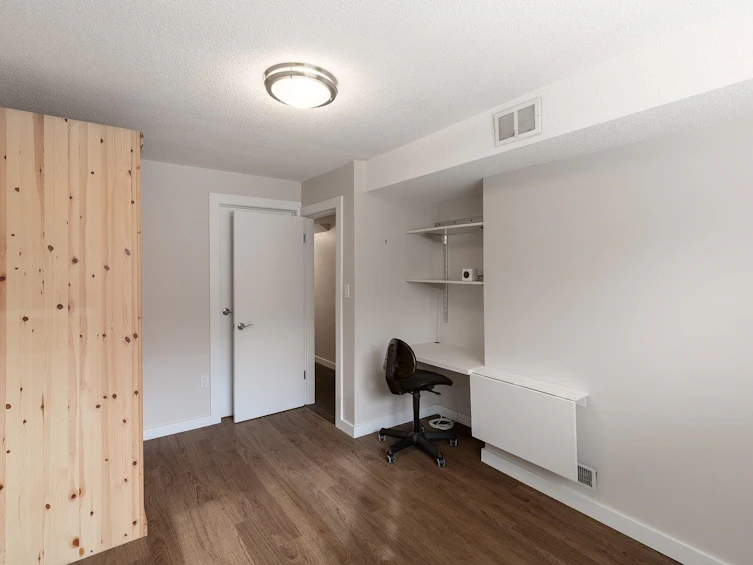 2824 E 44th Avenue, Vancouver, BC, V5R 3A6 - 23