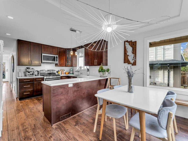 1405 Paisley Road, North Vancouver, BC, V7R 1C4 - 11