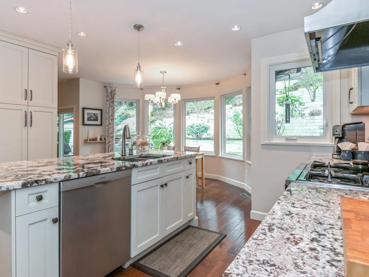 6010 237a Street, Langley, BC, V2Z 1A7 - 8