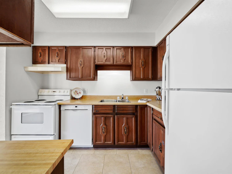 202-15147 Marine Drive, Surrey, BC, V4B 1C5 - 13
