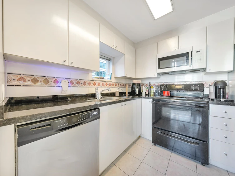 1801-1166 Melville Street, Vancouver, BC, V6E 4P5 - 13