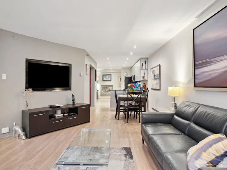 109-1500 Pendrell Street, Vancouver, BC, V6G 3A5 - 9