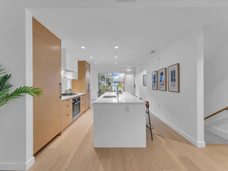 34-92 W King Edward Avenue, Vancouver, BC, V5Y 0N6 - 2