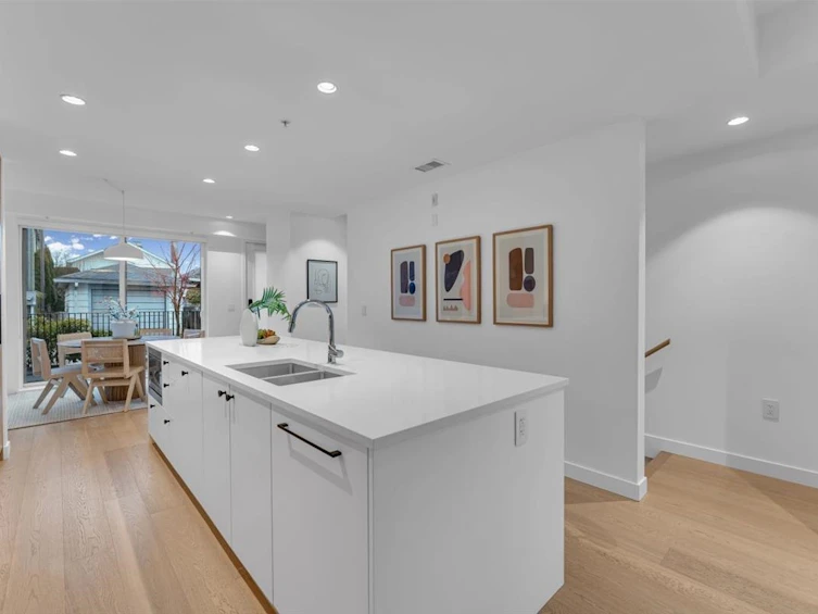 34-92 W King Edward Avenue, Vancouver, BC, V5Y 0N6 - 4