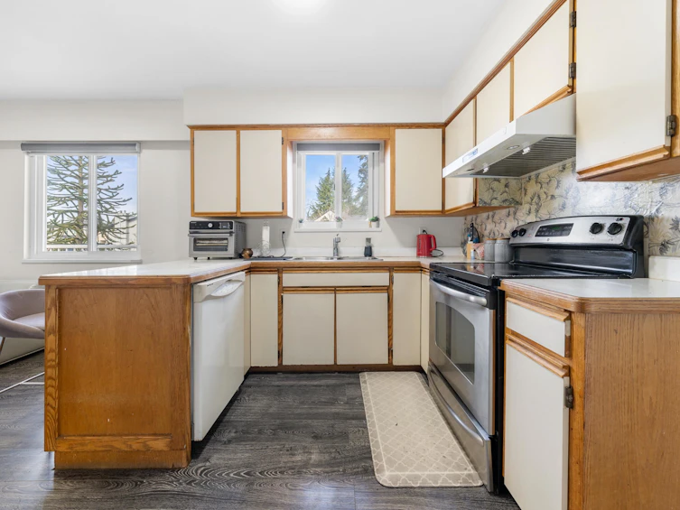 12630 90 Avenue, Surrey, BC, V3V 6H7 - 11
