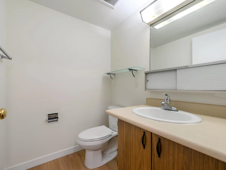 209-6420 Buswell Street, Richmond, BC, V6Y 2E9 - 14