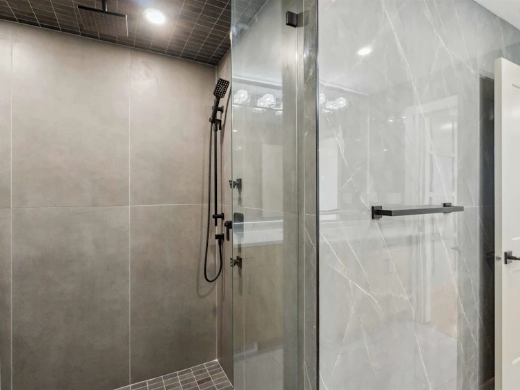 34064 Parr Avenue, Mission, BC, V2V 0J5 - 36