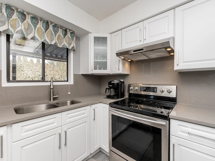 2401 Scott Place, Port Coquitlam, BC, V3B 2E6 - 4