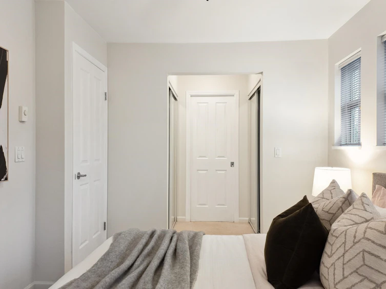 212-332 Lonsdale Avenue, North Vancouver, BC, V7M 3M5 - 13