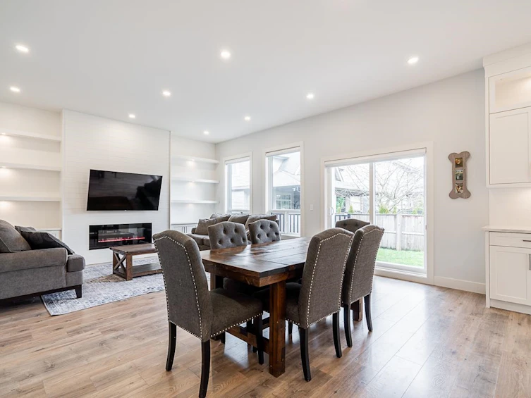 8380 209b Street, Langley, BC, V2Y 2C4 - 9