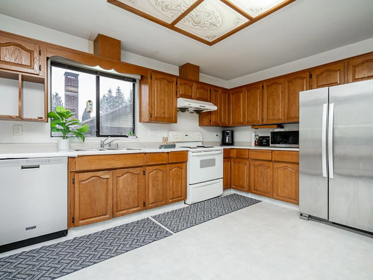 15672 99b Avenue, Surrey, BC, V4N 2W3 - 6