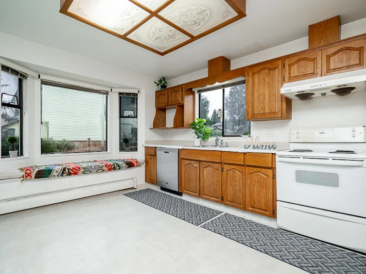 15672 99b Avenue, Surrey, BC, V4N 2W3 - 7