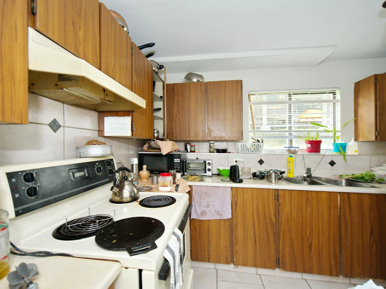 10-856 E Broadway, Vancouver, BC, V5T 1Y1 - 10