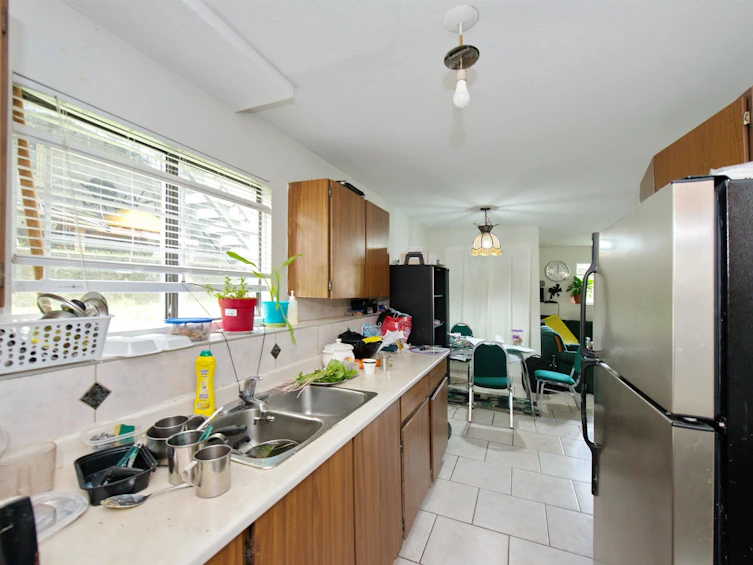 10-856 E Broadway, Vancouver, BC, V5T 1Y1 - 11