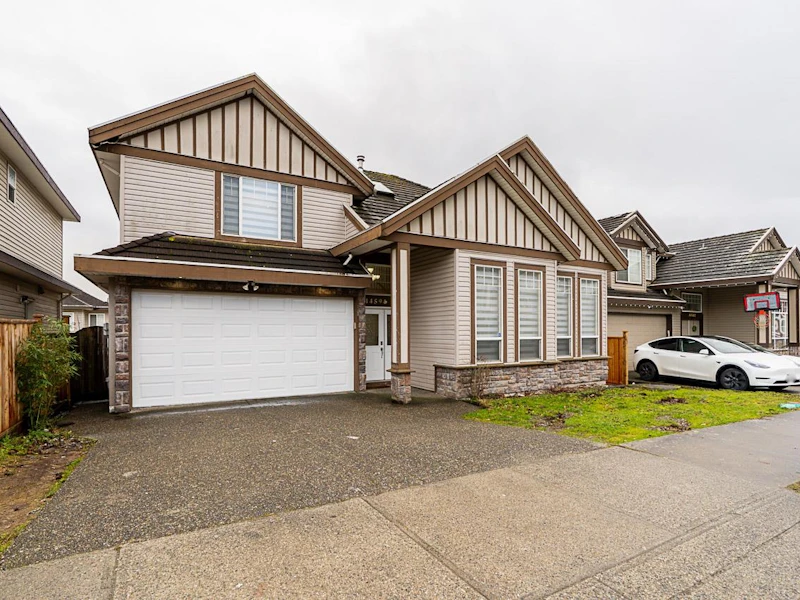 14594 67b Avenue, Surrey BC V3S 0Z4