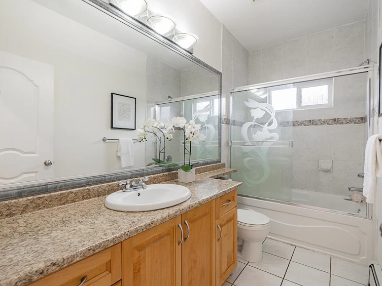 14594 67b Avenue, Surrey, BC, V3S 0Z4 - 14