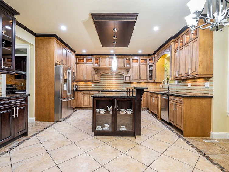 7333 148 Street, Surrey, BC, V3S 4S5 - 7