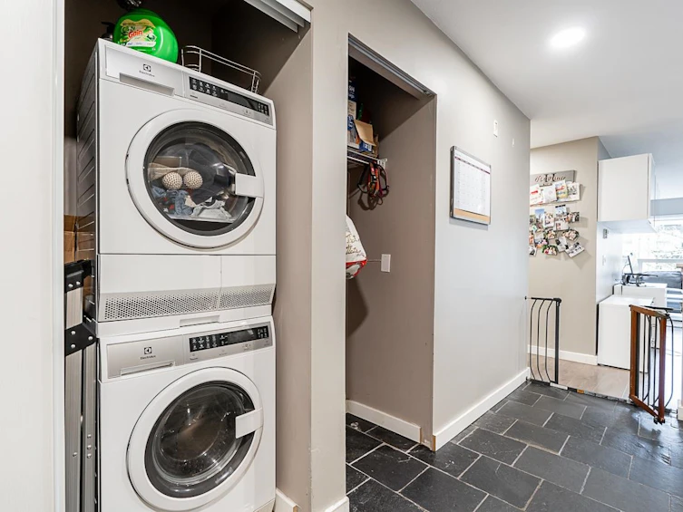 201-801 Klahanie Drive, Port Moody, BC, V3H 5K4 - 23