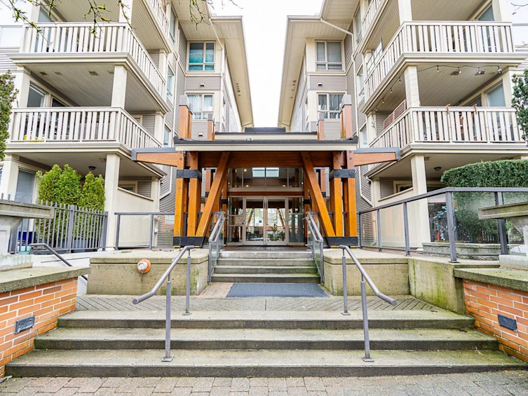201-801 Klahanie Drive, Port Moody, BC, V3H 5K4 - 4