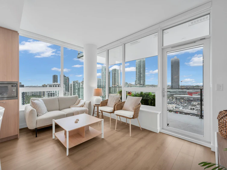 2407-2425 Alpha Avenue, Burnaby, BC, V5C 0N6 - 3