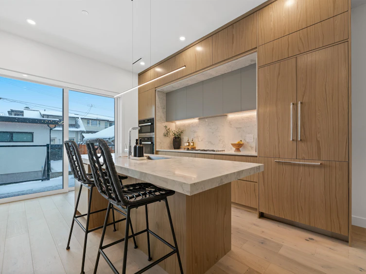 258 E 37th Avenue, Vancouver, BC, V5W 1E6 - 6