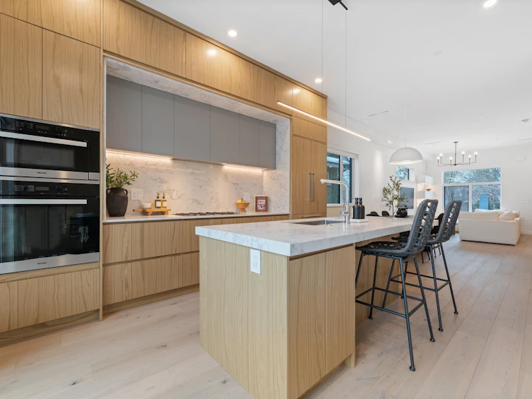 258 E 37th Avenue, Vancouver, BC, V5W 1E6 - 7
