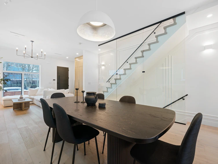 258 E 37th Avenue, Vancouver, BC, V5W 1E6 - 11