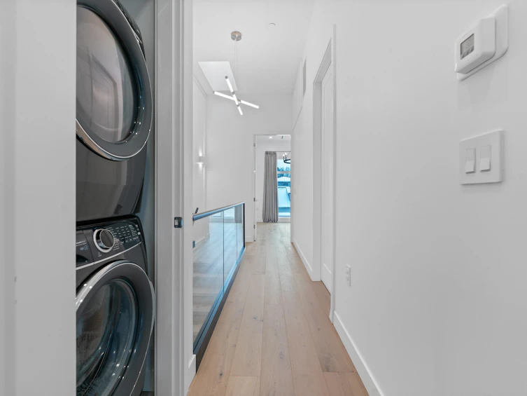 258 E 37th Avenue, Vancouver, BC, V5W 1E6 - 21