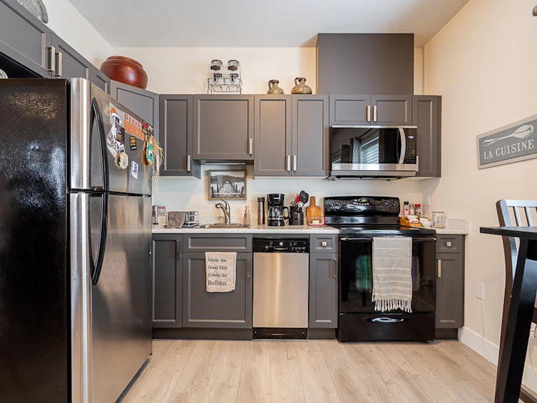 7141 195a Street, Surrey, BC, V4N 5Z5 - 27