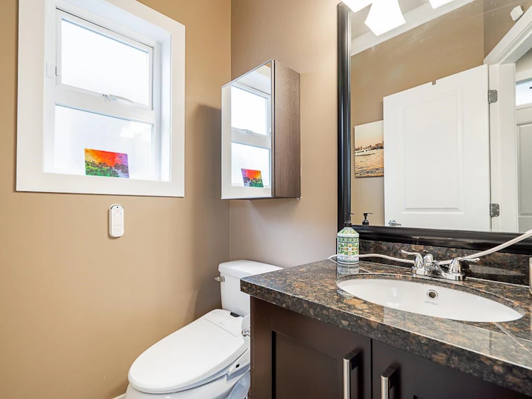 7141 195a Street, Surrey, BC, V4N 5Z5 - 36