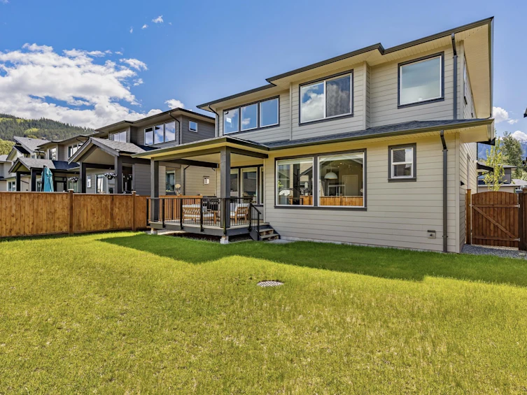 1709 Sparrow Way, Squamish, BC, V8B 0V3 - 13