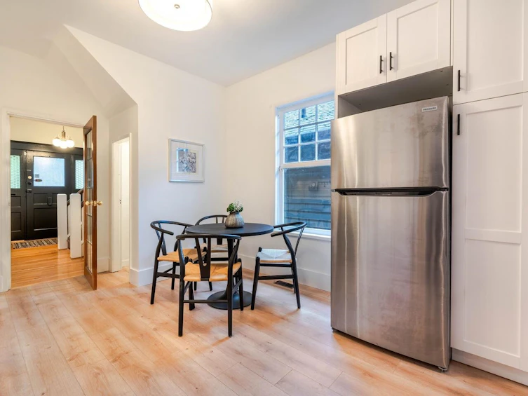 4537 Welwyn Street, Vancouver, BC, V5N 3Z3 - 12