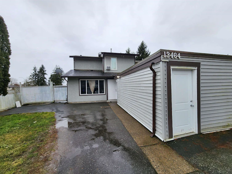 13464 69 Avenue, Surrey, BC, V3W 8G8