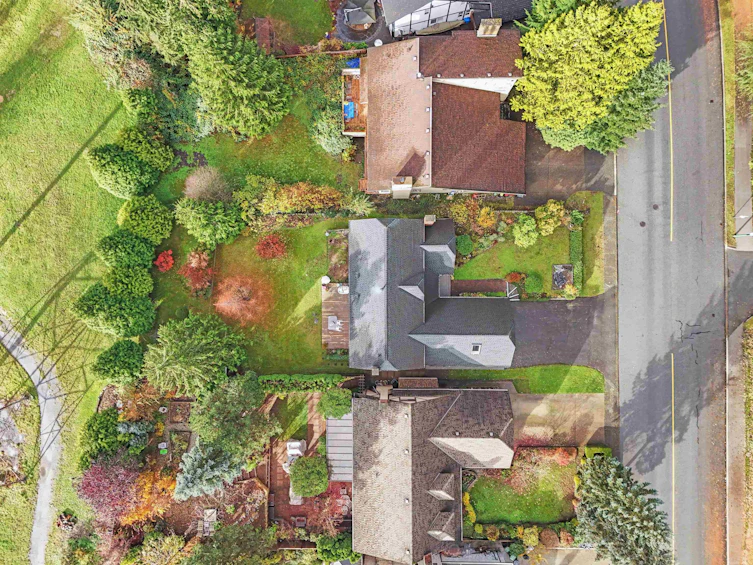 2165 Kirkstone Road, North Vancouver, BC, V7J 3N3 - 23