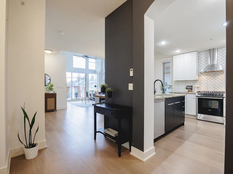 304-16469 64 Avenue, Surrey, BC, V3S 6V7 - 3