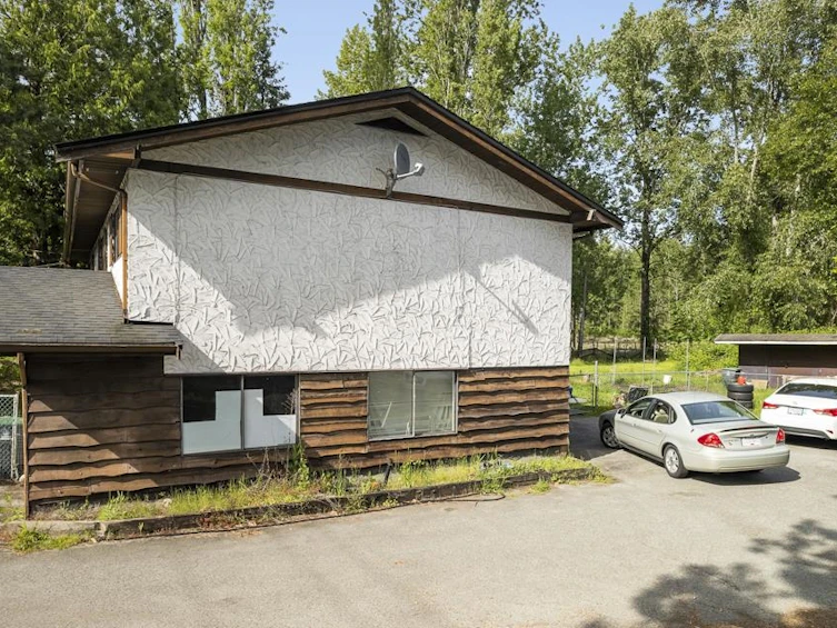 2048 176 Street, Surrey, BC, V3S 9W4 - 9