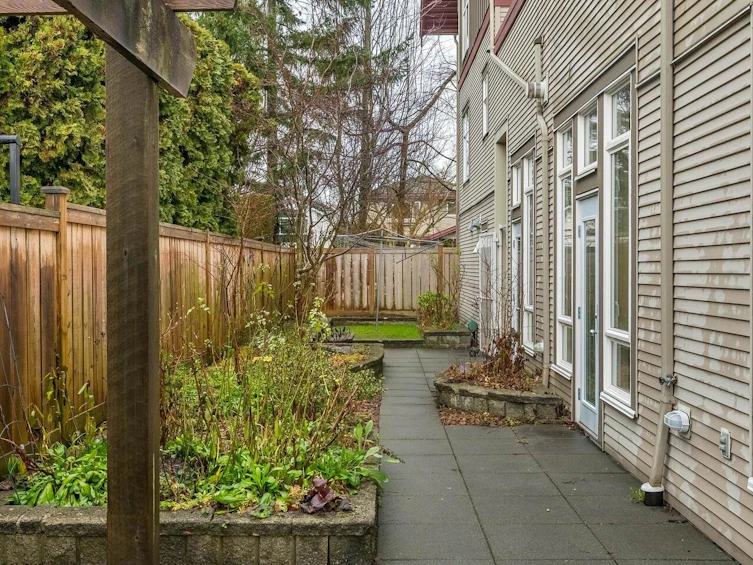 108-4272 Albert Street, Burnaby, BC, V5C 2E8 - 31