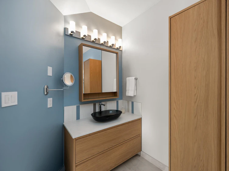 3025 W 7th Avenue, Vancouver, BC, V6K 1Z7 - 28